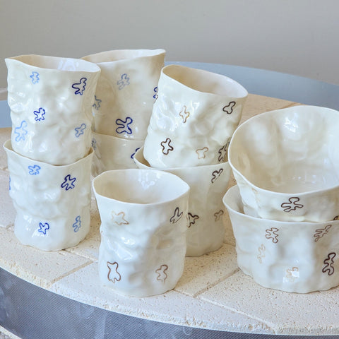 KRØLLET KERAMIK X IGEN // Brown