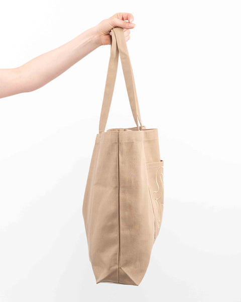 LIGHT BROWN  // SIGNATURE SHOPPER