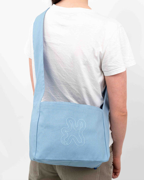 LIGHT BLUE // MINI SHOPPER CROSSBODY