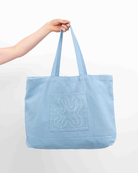 LIGHT BLUE // SIGNATURE SHOPPER