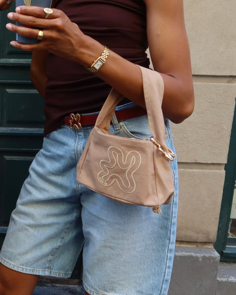 LIGHT BROWN // MICRO SHOPPER