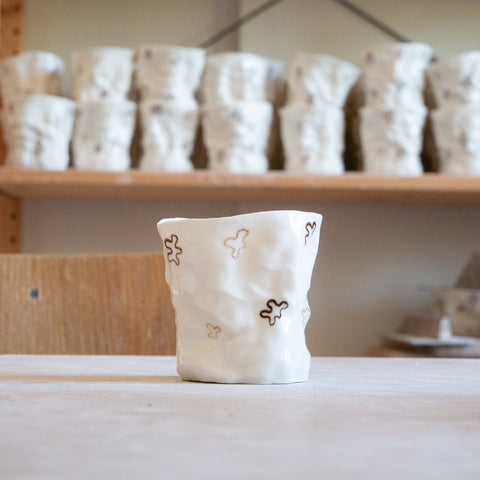 KRØLLET KERAMIK X IGEN // Brown