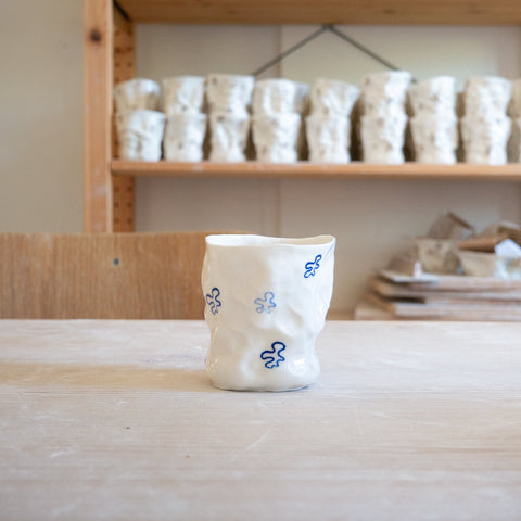 KRØLLET KERAMIK X IGEN // Blue