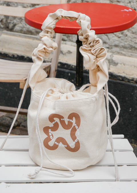 RUFFLE SHOPPER // Uganda Swirl