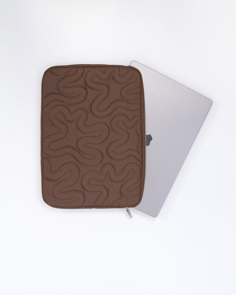 COMPUTER SWIRL SLEEVE // BROWN