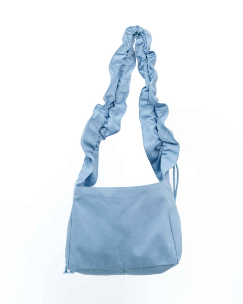 LIGHT BLUE // RUFFLE SHOPPER CROSSBODY