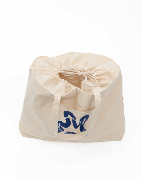 SIGNATURE SHOPPER // Blue Swirl