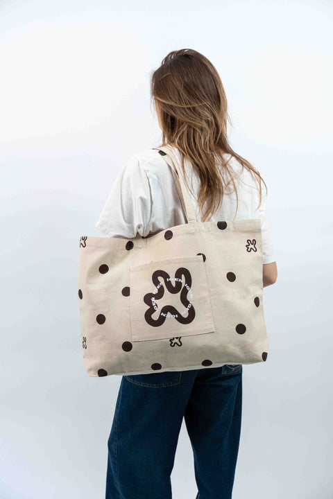SIGNATURE SHOPPER // BROWN DOTS