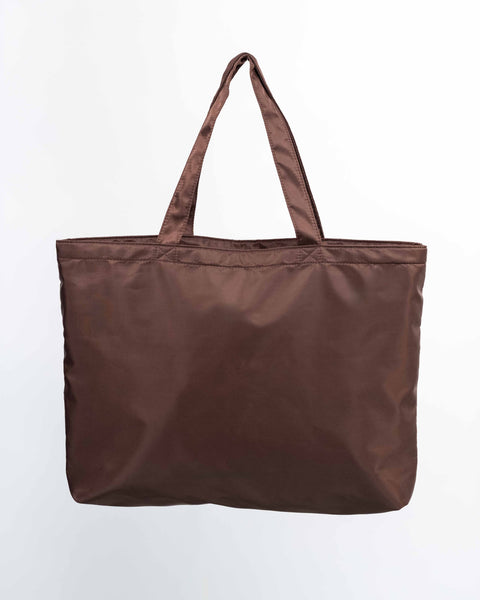 Brown Signature shopper set bagfra. En stor rummelig shopper til hverdagen.