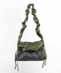 Green Shield Midi shopper med vendbar funktion. To tasker i én. Green og dark grey shopper. 