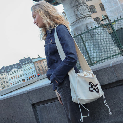 MINI SHOPPER CROSSBODY // Brown Swirl