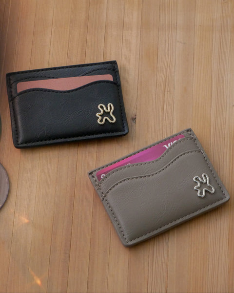 CARDHOLDER // BLACK