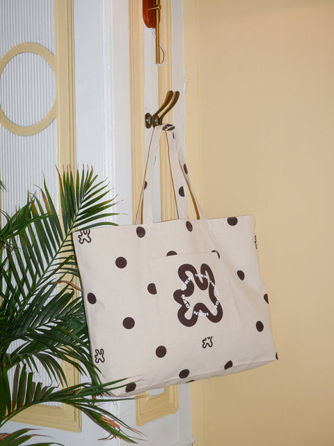SIGNATURE SHOPPER // BROWN DOTS