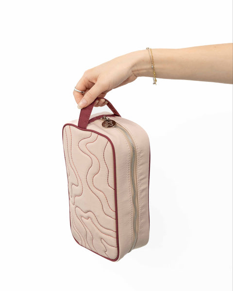 BEAUTY BAG // Cherry