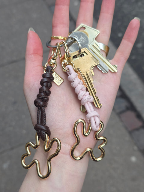 KEYCHAIN // Brown