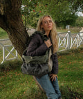 Green Shield Midi Shopper, med vendbar funktion. To tasker i én. Dark Green og Light Green