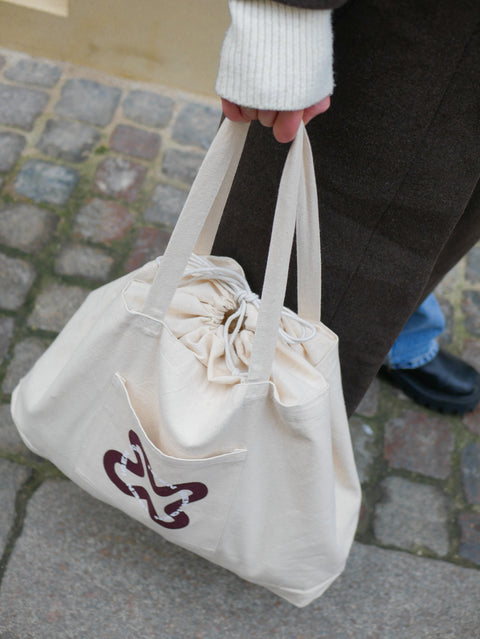 SIGNATURE SHOPPER // Brown Swirl